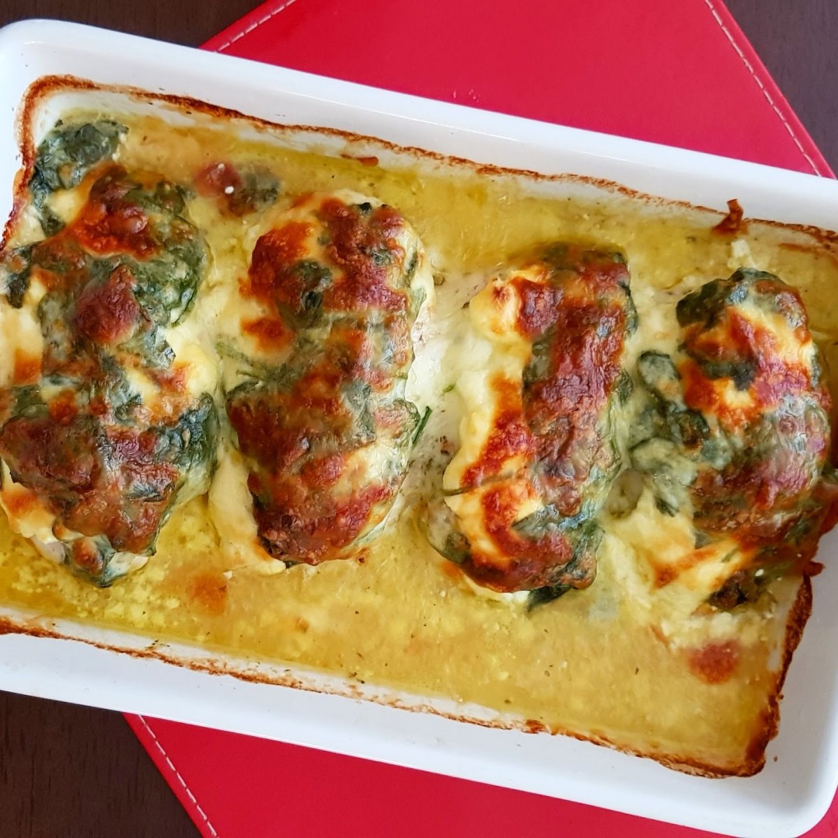Keto Recipes: Spinach Chicken Casserole with Cream Cheese and Mozzarella